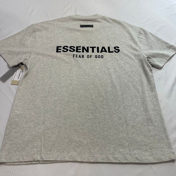 NWT Essentials Fear Of God Light Oatmeal T-Shirt Size Small New - Picture 7 of 10
